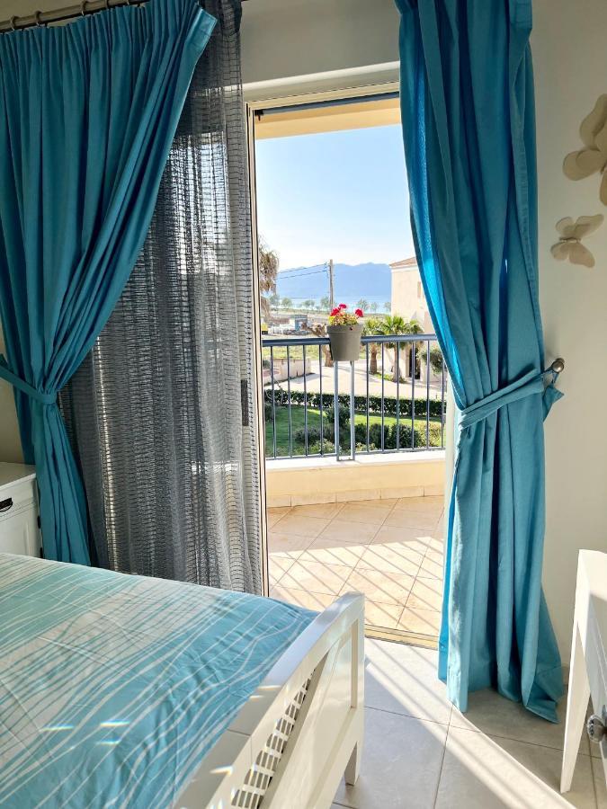 Odyssey Beach Front Apartment Chrissi Akti Chania Exterior foto